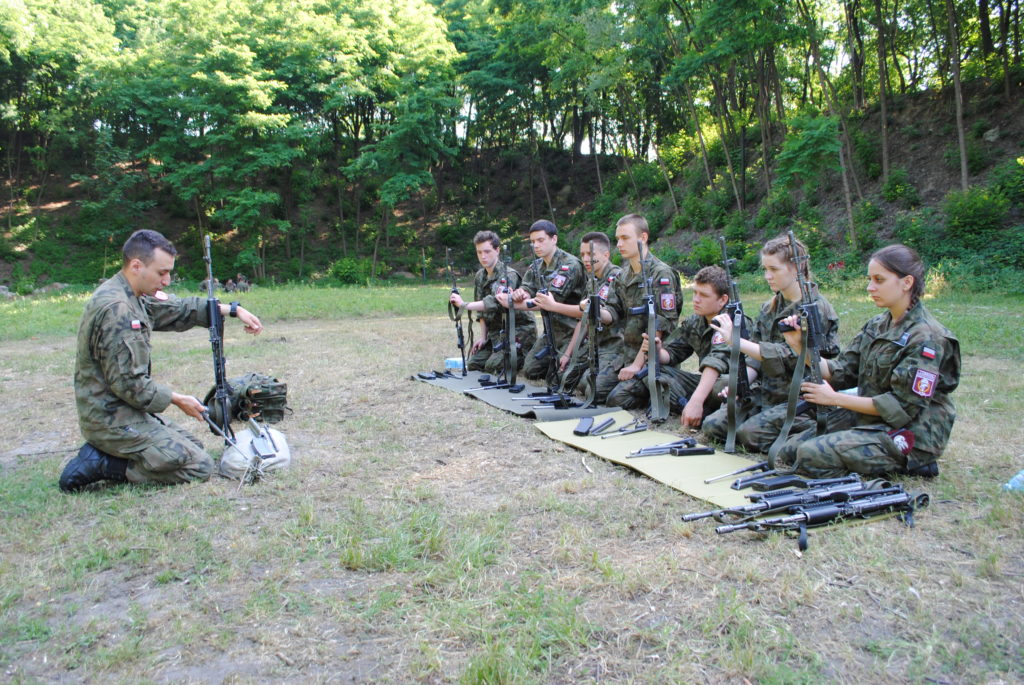 Obóz wypoczynkowo-szkoleniowy klas wojskowych ZS w Tymbarku