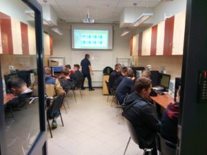 Uczniowie ZSTiO w Limanowej uczestniczyli w weekendowych warsztatach naukowych w Krakowie