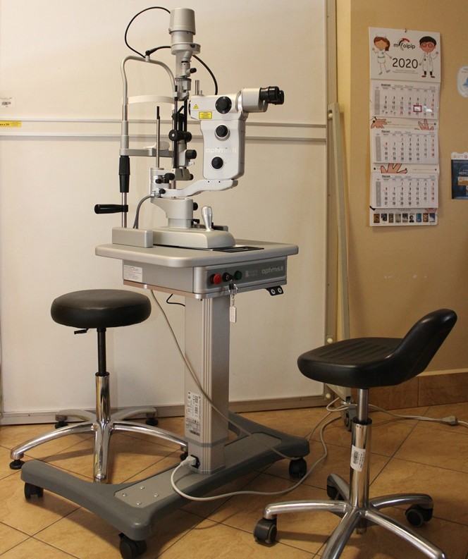 Irydotomia laserowa dostępna dla pacjentów Szpitala Powiatowego w Limanowej - zdjecie specjalistycznego sprzętu do korekcji laserowej i leczenia wad wzroku oraz chorób oczuwad wz