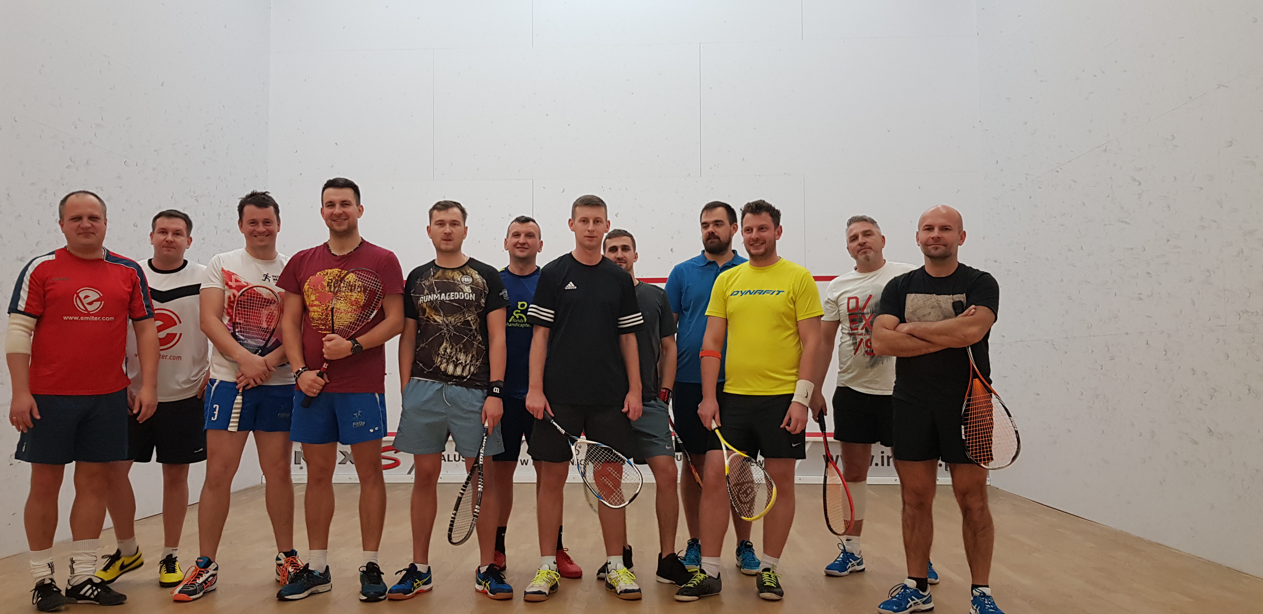 Turniej squasha Limanowa - grand prix 2019/2020 - zawodnicy na wspólnym zdjęciu