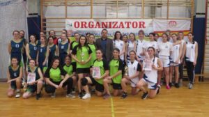 Powiatowa Licealiada Młodzieży w Piłce Koszykowej Dziewcząt - zawodniczki oraz organizatorzy