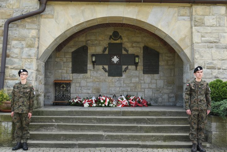 W Limanowej odbyły się uroczystości związane z Narodowym Dniem Pamięci Ofiar Niemieckich Nazistowskich Obozów Koncentracyjnych i Obozów Zagłady