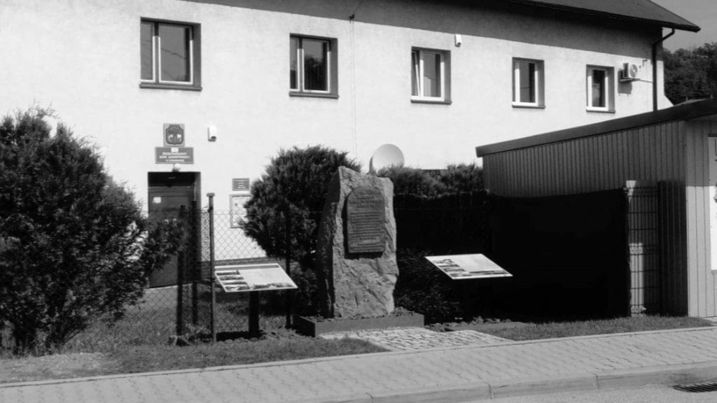 Pomnik pamięci ofiarom żydowskim